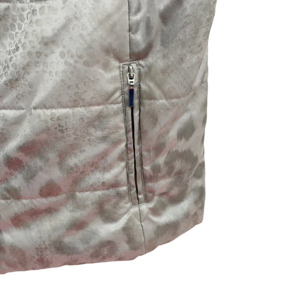 Chicos Women’s Full Zip Gray Vest Size 1 (Medium) Zip Pockets Faux Fur Collar - Picture 4 of 4